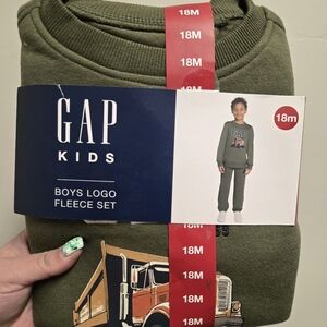 GAP Kids Boys Logo Fleece Set - Green